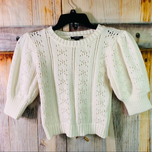 Forever 21 Sweaters - EUC Forever 21 Super Soft Poof Sleeve Cropped Sweater White Small